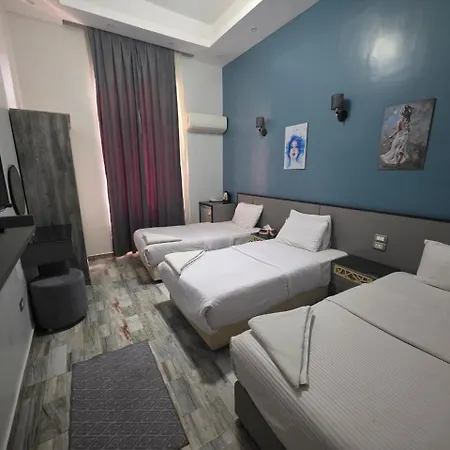 The Australian Hostel-2